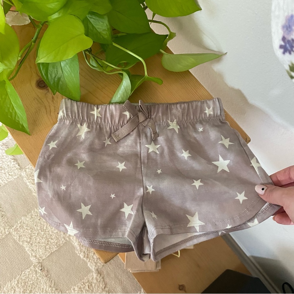 ❌SOLD❌ Girls Clothing Bundle (11 items) - Picture 2 of 11